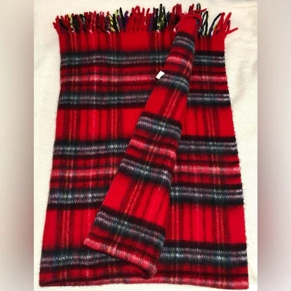 Acrylic Plaid Red Throw Blanket - Picture 2 of 8